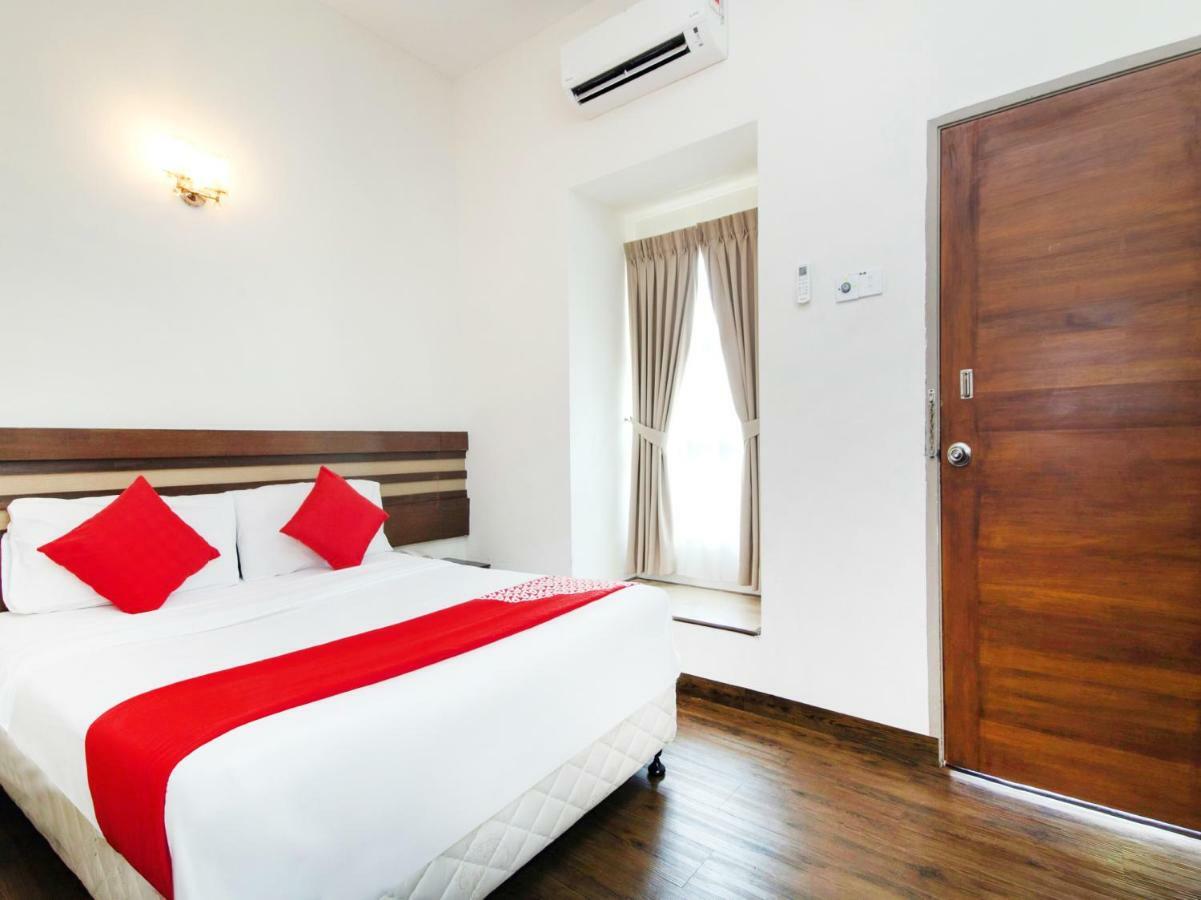 Oyo 706 Cozy Hotel Malacca エクステリア 写真