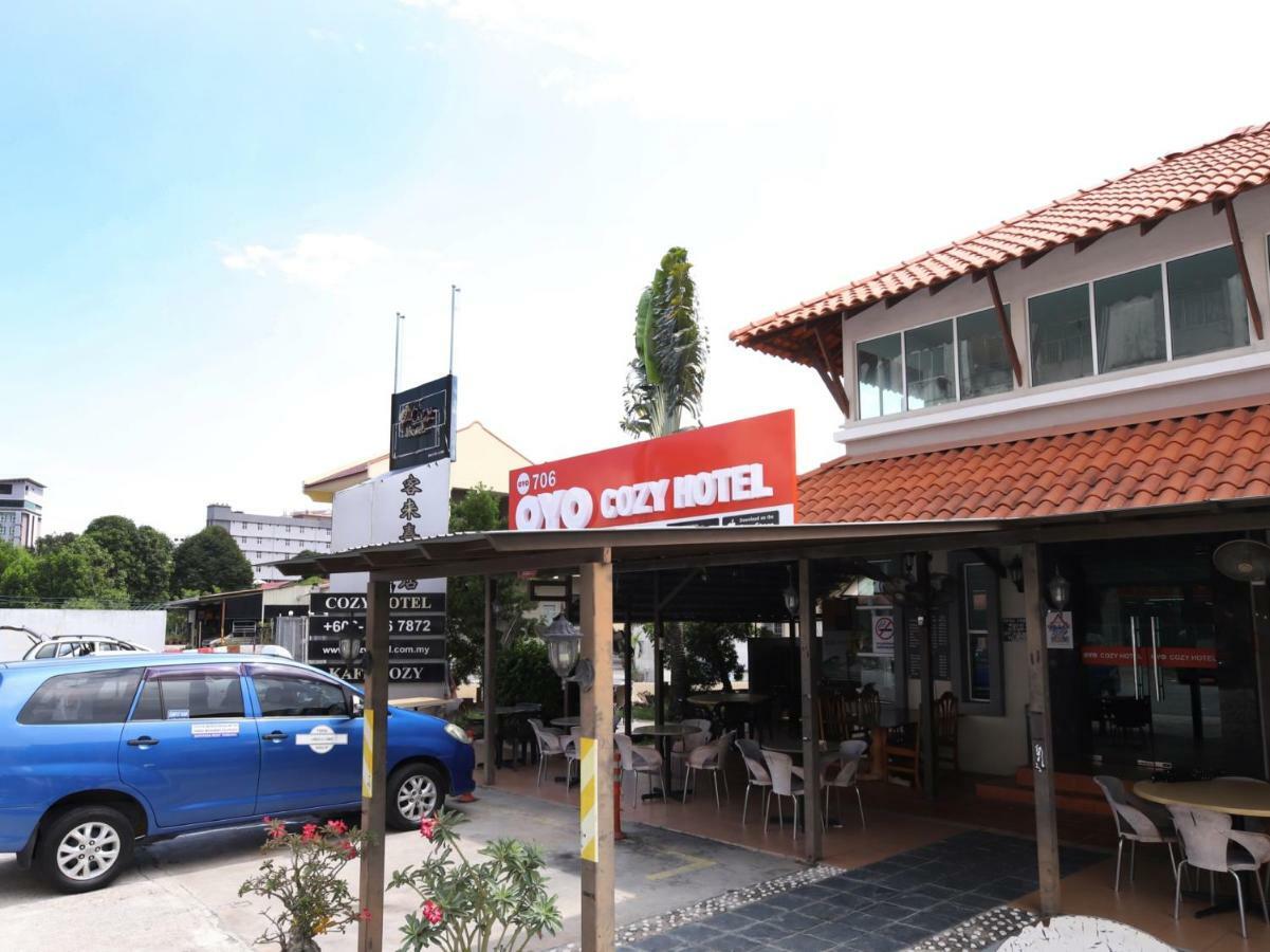 Oyo 706 Cozy Hotel Malacca エクステリア 写真