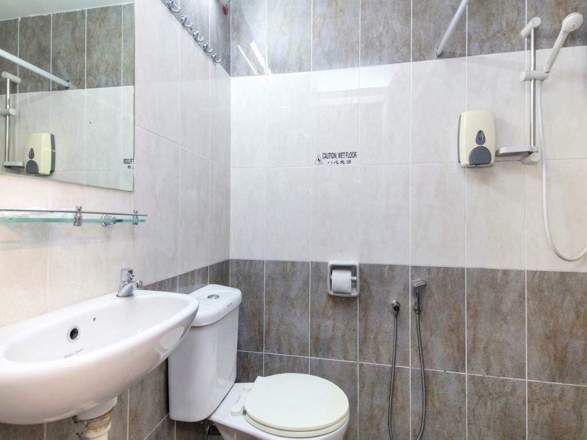 Oyo 706 Cozy Hotel Malacca エクステリア 写真
